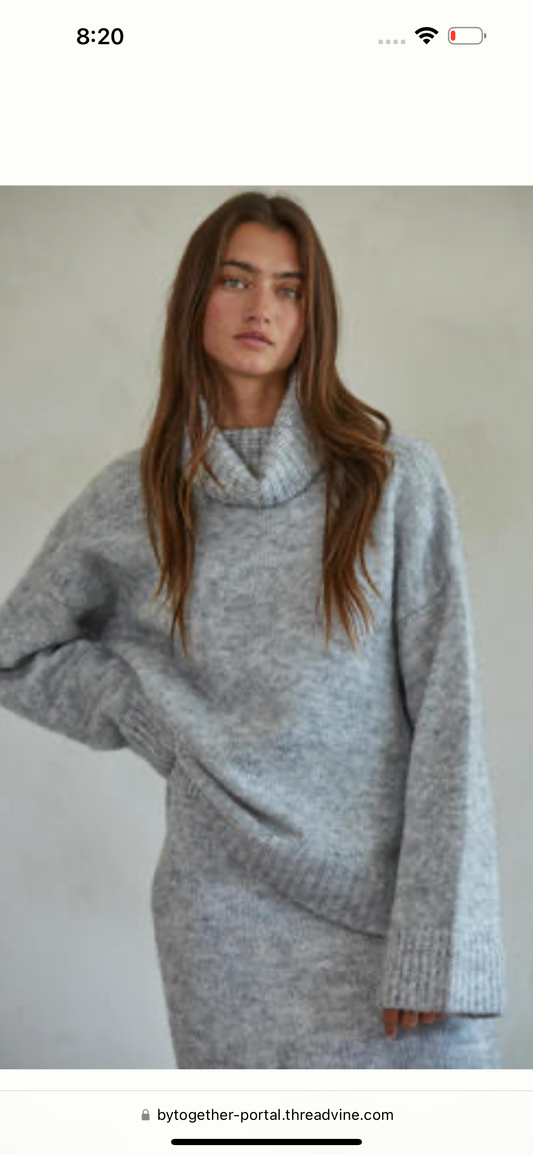 Robyn Pullover